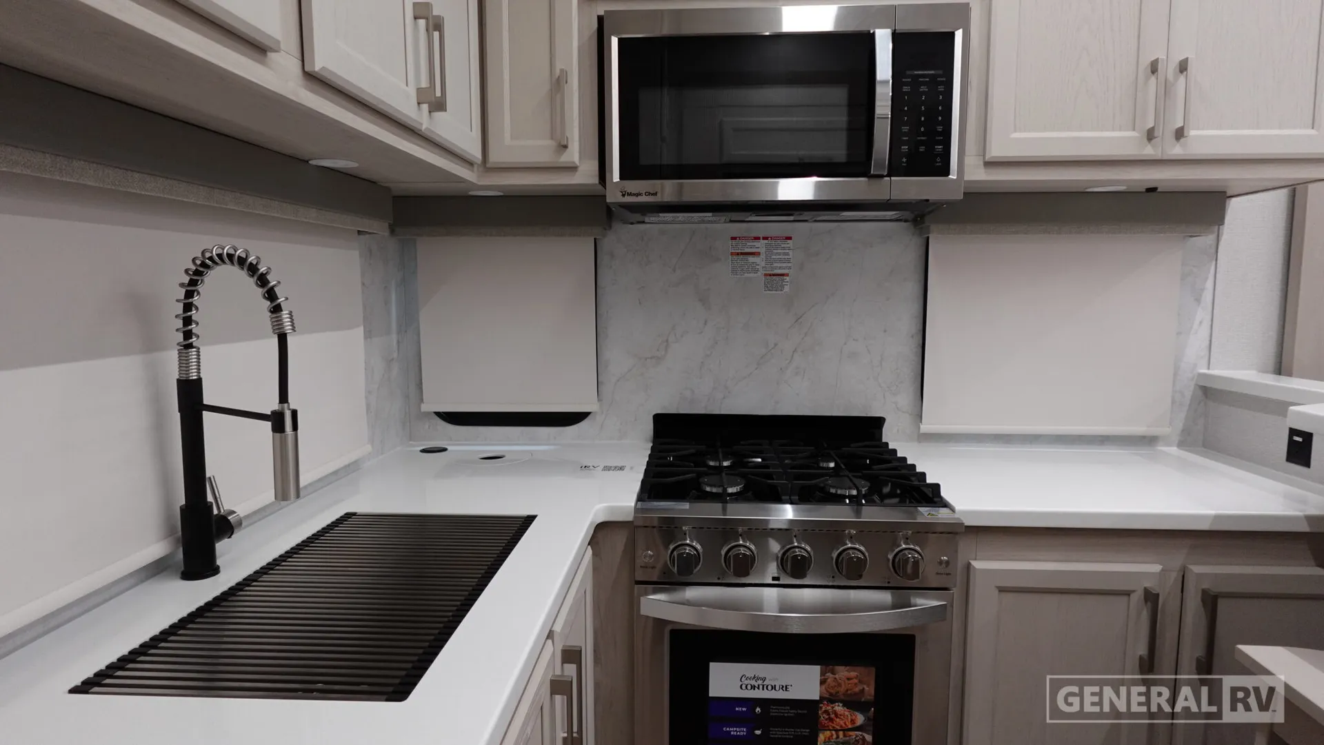 2026 Forest River Columbus 379MBL — Photo 6