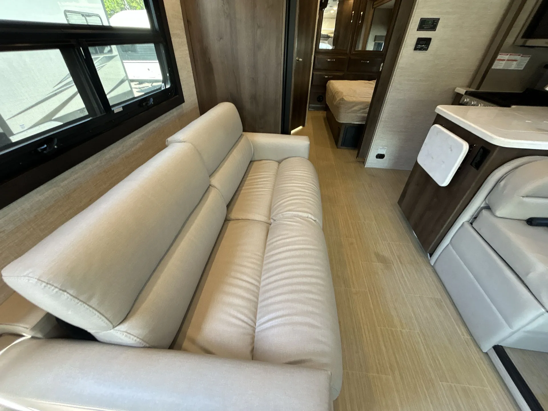 2022 Entegra Coach Esteem 27U - Photo 4