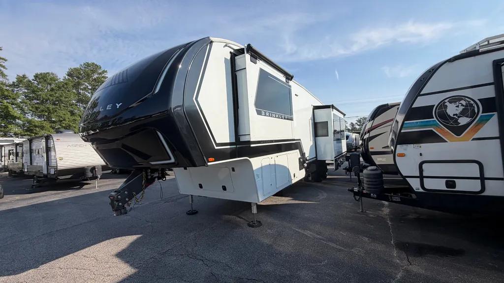 2025 Brinkley Model Z 3400, Photos photo 32