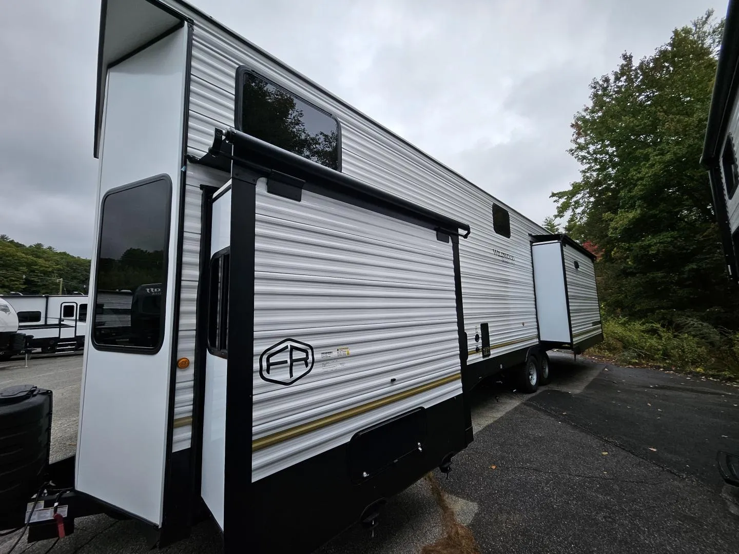2025 Forest River Wildwood Grand Lodge 42DL - Photo 4
