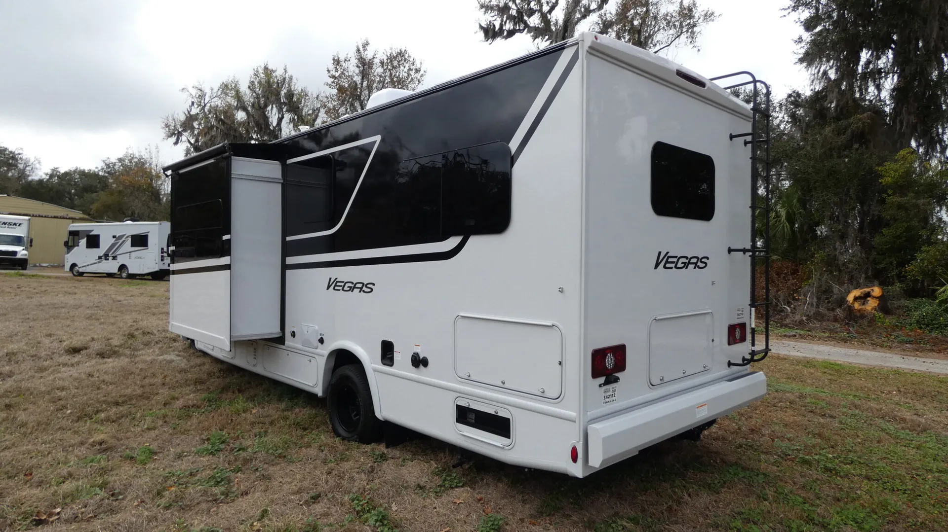 2026 Thor Motor Coach Vegas 262 - Photo 4