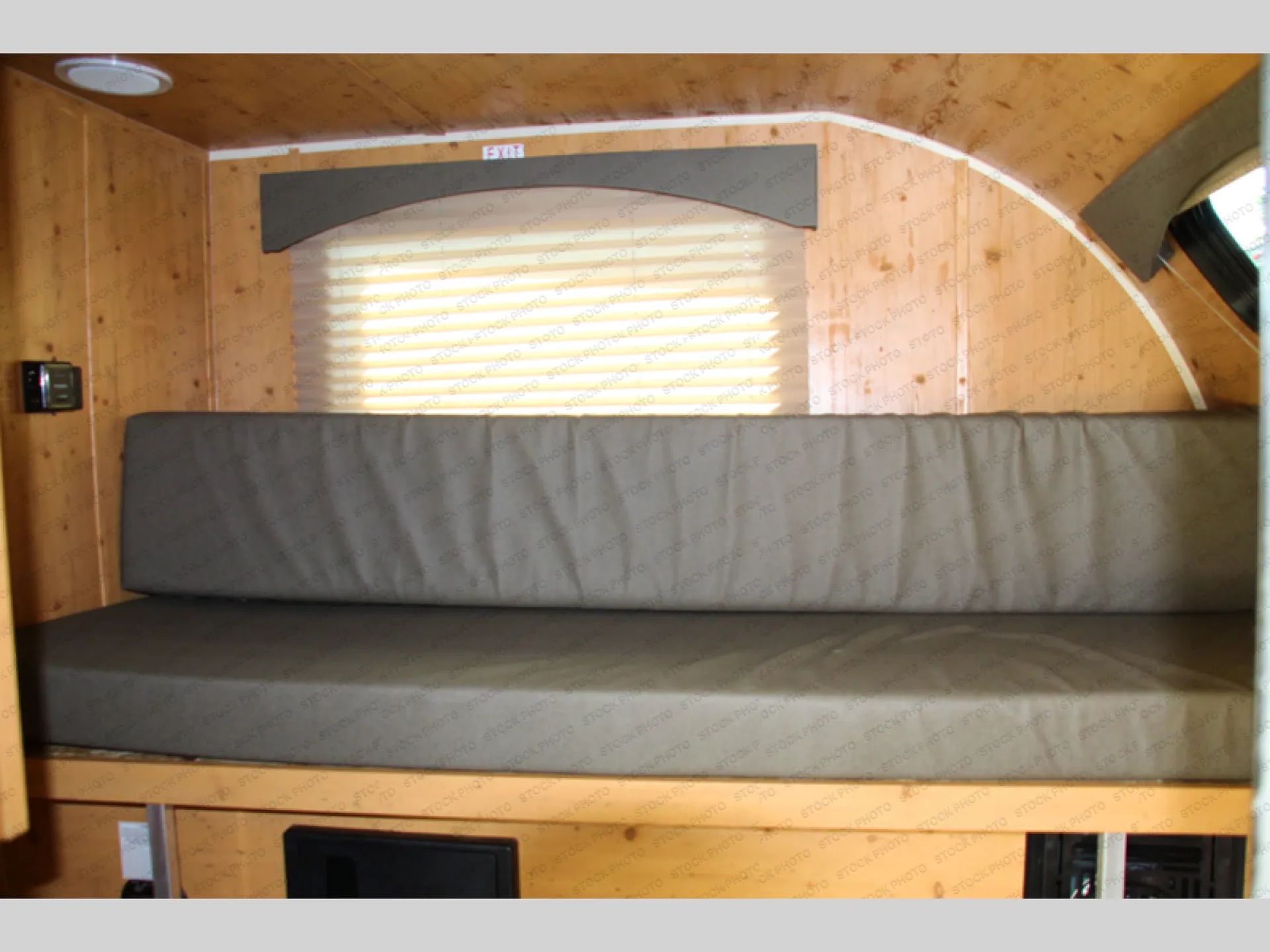 2022 Sunset Park RV SunRay 109E - Photo 3