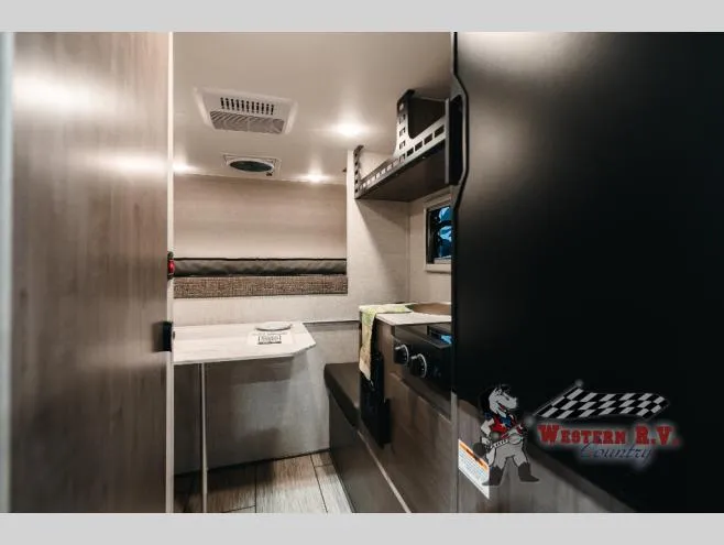 2026 Lance Squire Truck Campers New    SQ610 - Photo 2