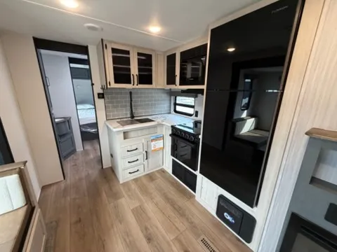 2026 Palomino Puma 337BH, Photos photo 9