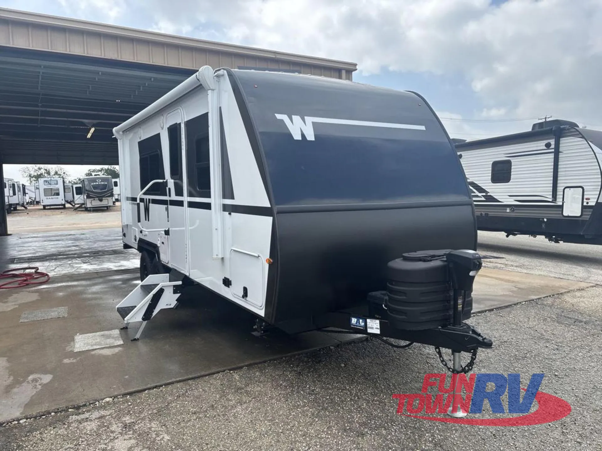 2026 Winnebago Micro Minnie 2200TBH - Photo 2