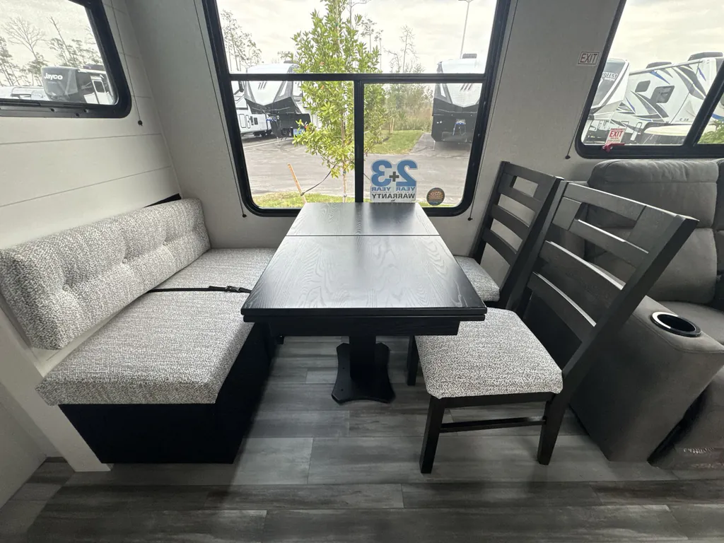 2026 Jayco Jay Flight Bungalow 404LOFT DS, Photos photo 9