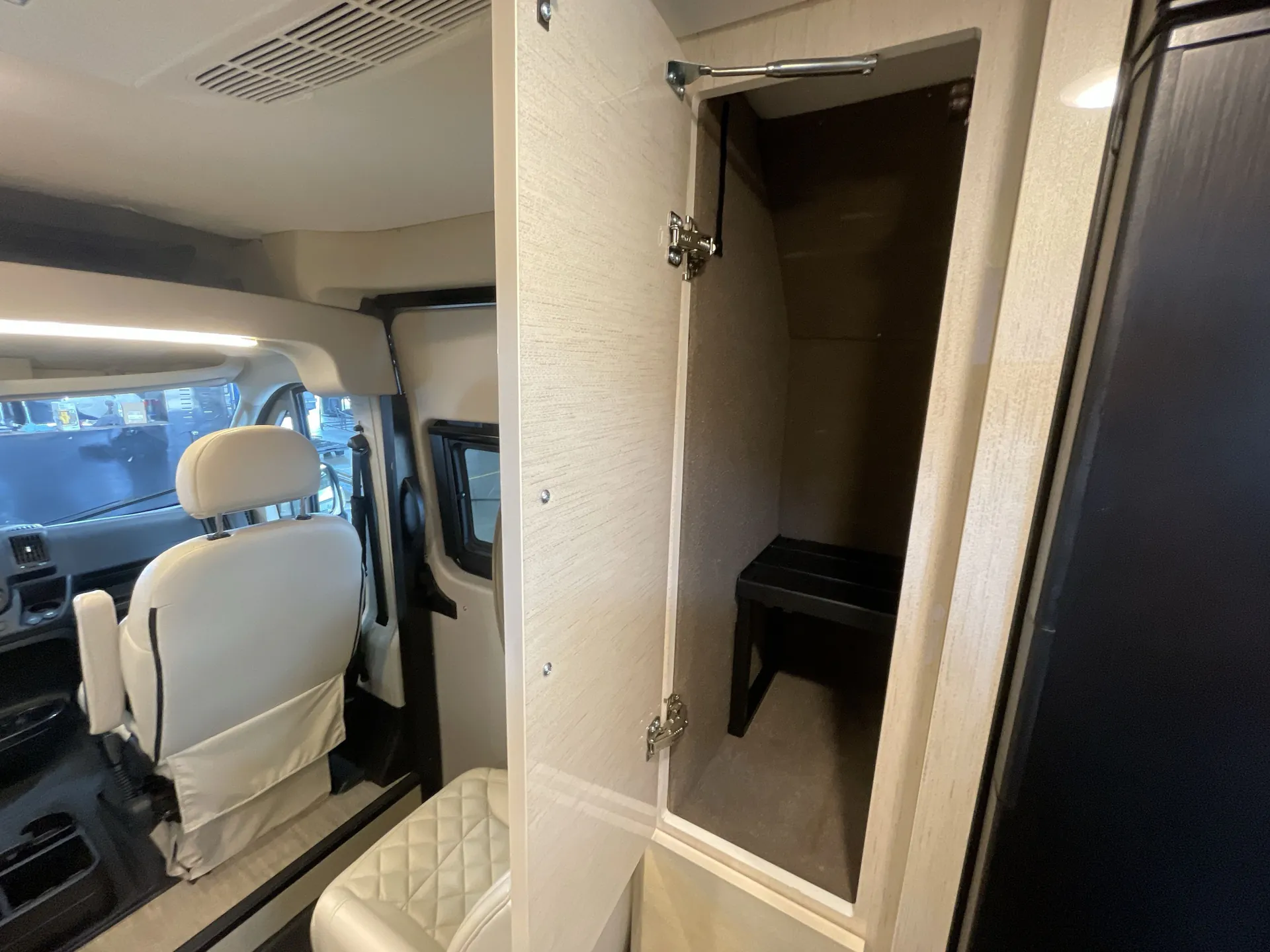 2022 Jayco Swift 20A — living area main