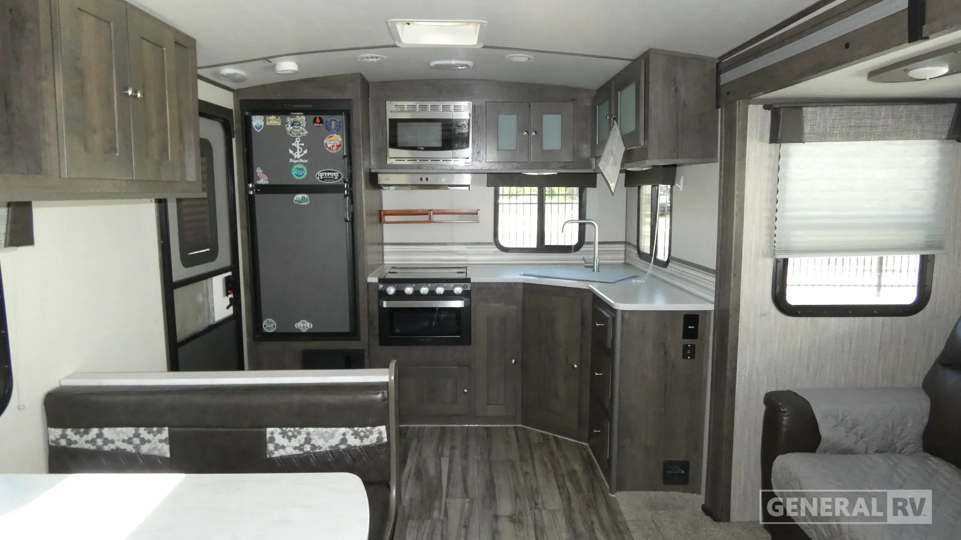 2019 Cruiser RV MPG 2450RK - Photo 3