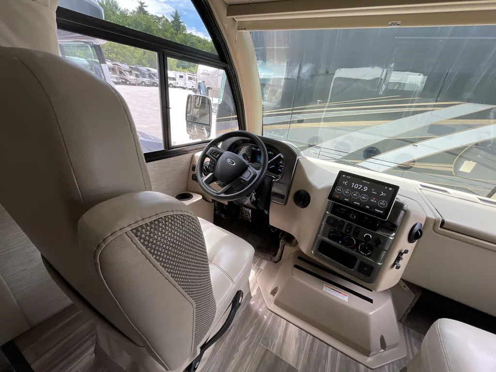 2022 Thor Motor Coach Axis 24.3, Photos photo 16