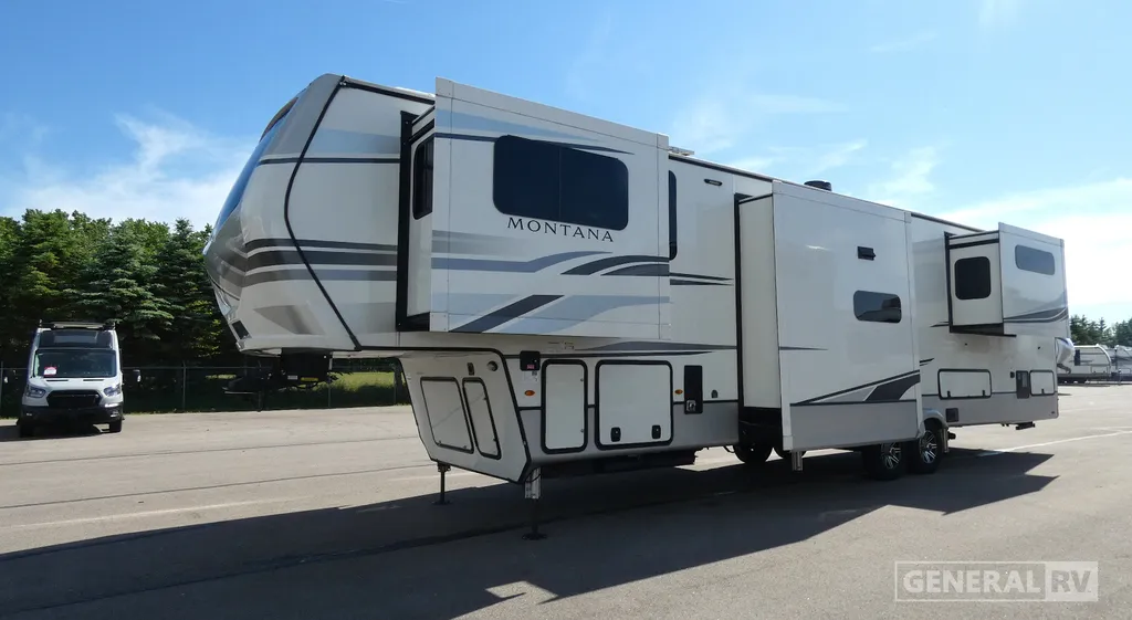 2022 Keystone Montana 3763BP, Photos photo 5