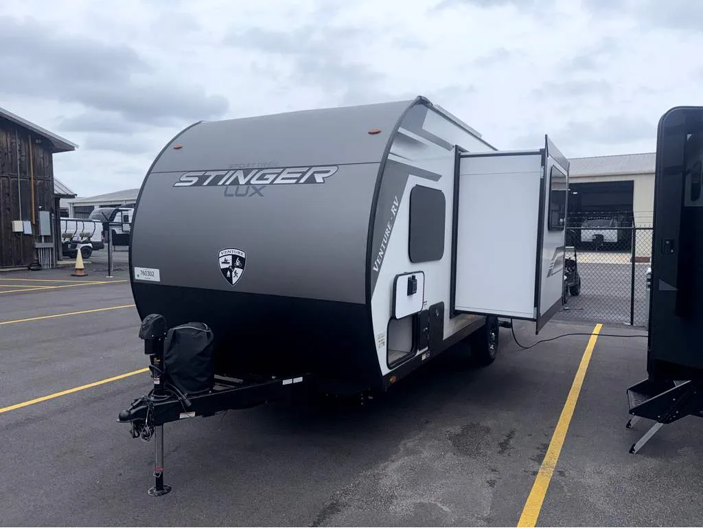 2026 Venture RV SportTrek Stinger STS161VUD - Photo 3