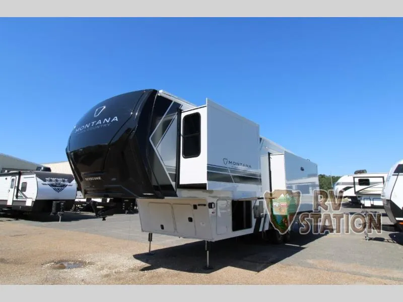 2026 Keystone Montana High Country 290RL - Photo 3