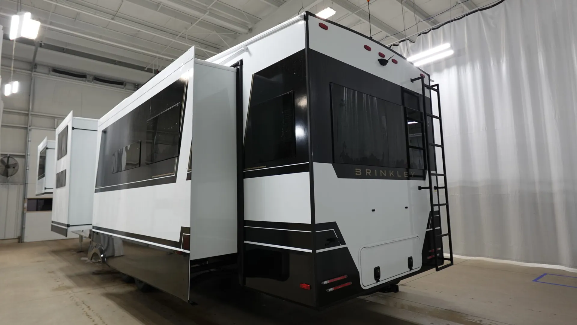 2026 Brinkley Model Z 3610 - Photo 4