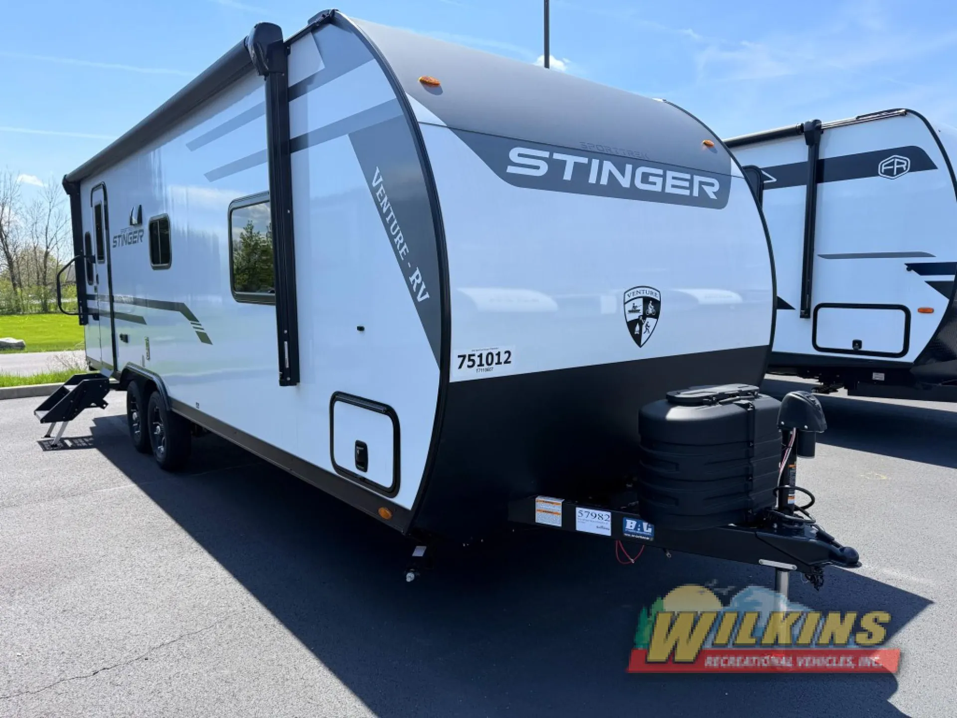 2026 Venture RV SportTrek Stinger STS232VRL - Photo 2