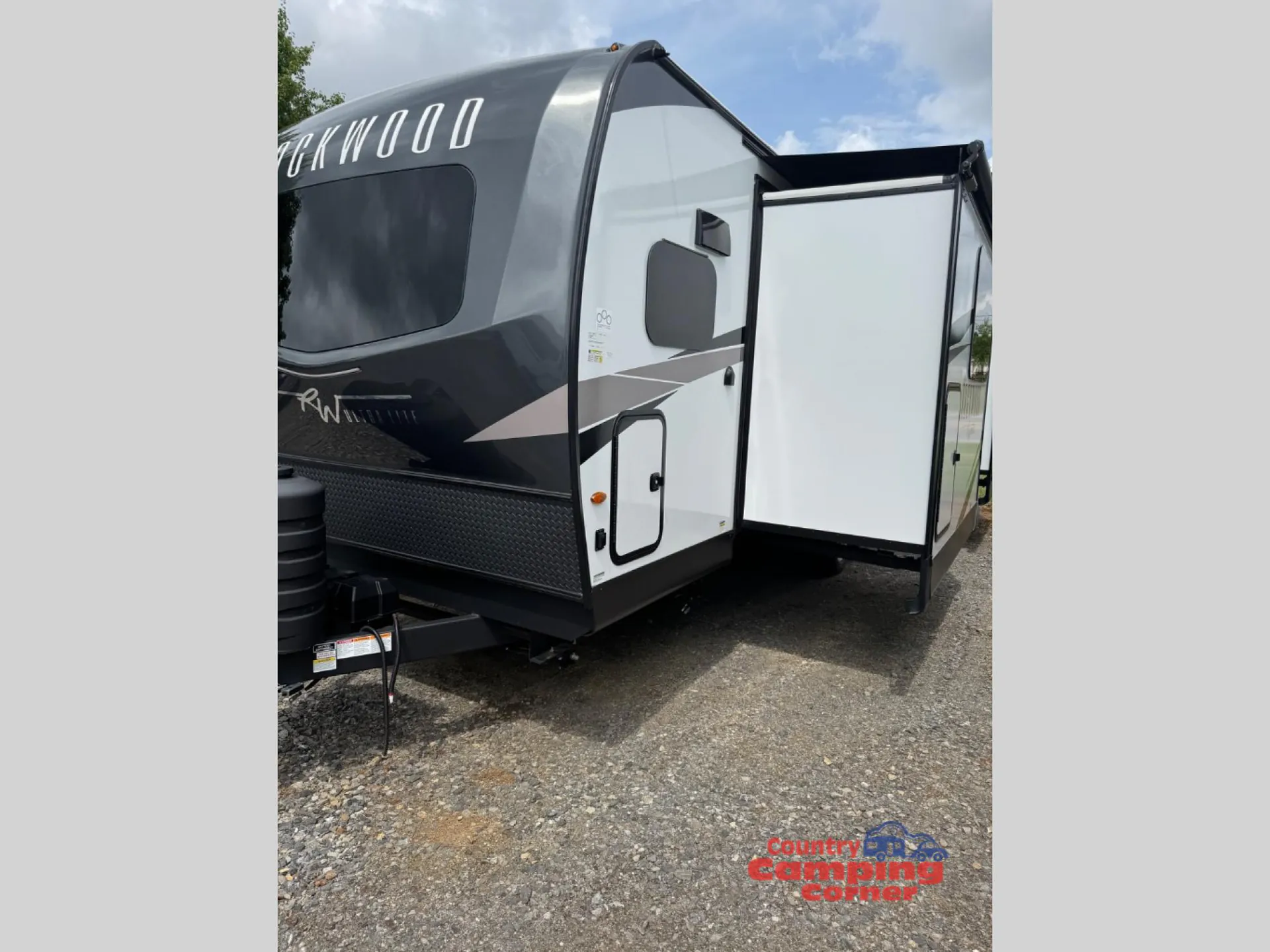 2025 Forest River Rockwood Ultra Lite 2619FK - Photo 4