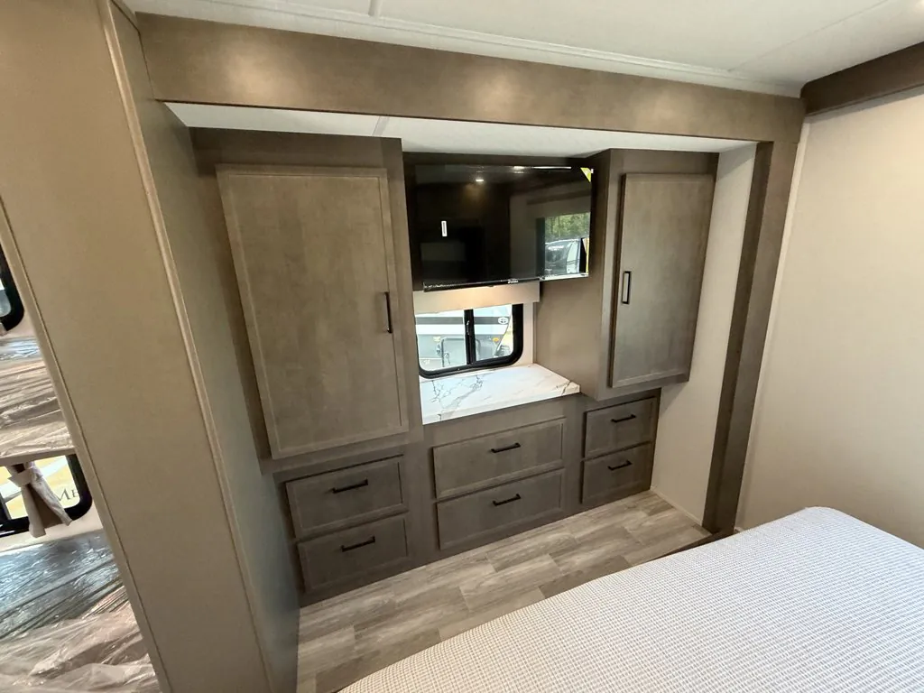 2027 Forest River Georgetown 3 Series GT3 33B3, Photos photo 31