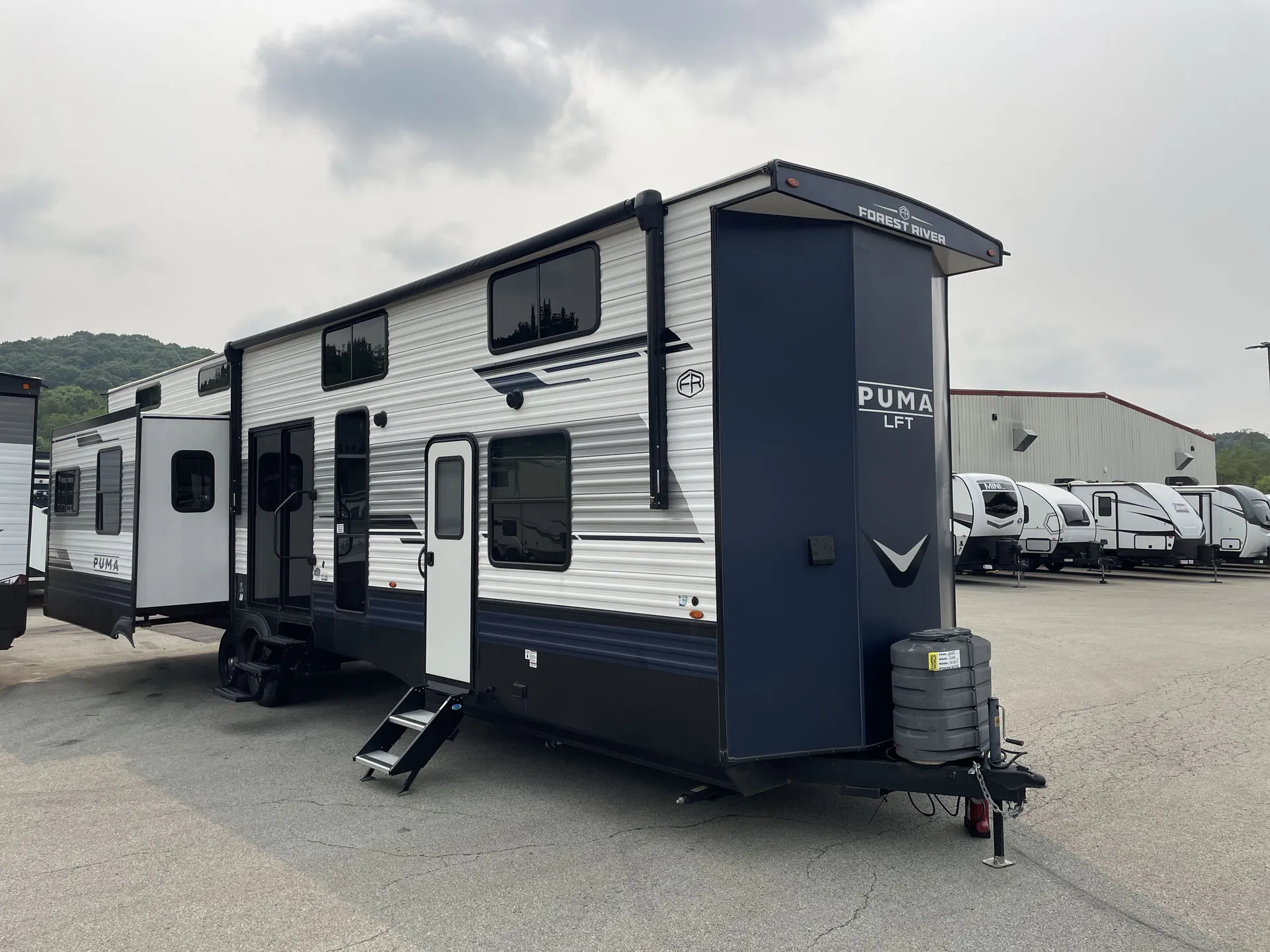 2025 Forest River Puma Vista 401RLFT