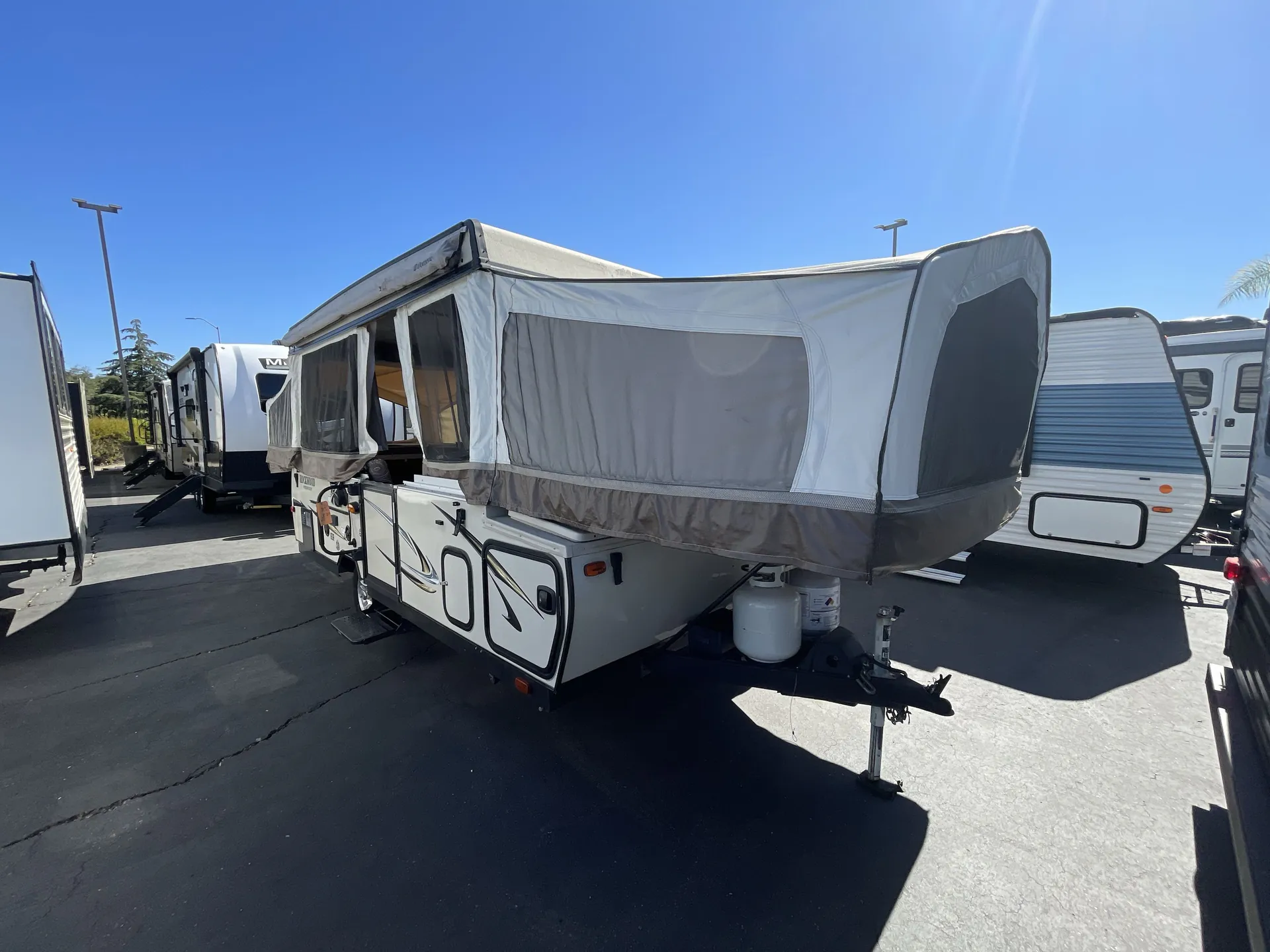 2014 Forest River Rockwood Premier 2516G