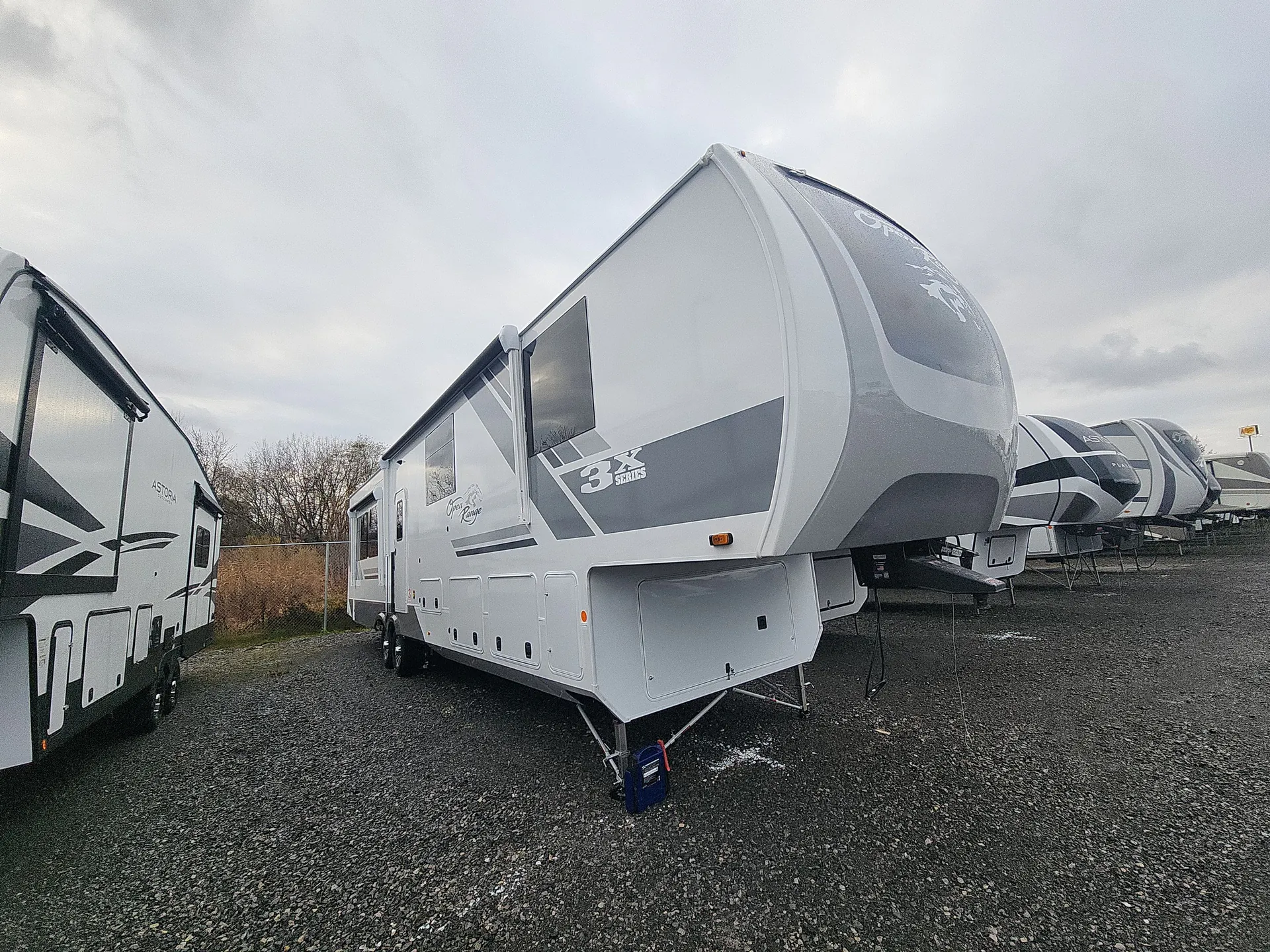 2026 Highland Ridge Open Range 3X 372MBH - Photo 2