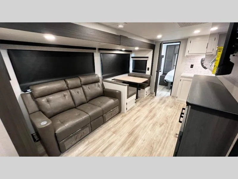2026 Venture RV Stratus 261VRB - Photo 3