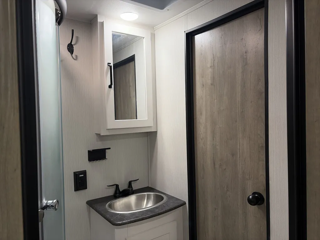 2024 Forest River Puma 26FKDS, Photos photo 3