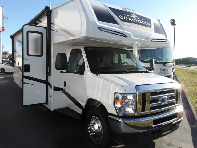 2026 Coachmen Freelander 26MB - Photo 4