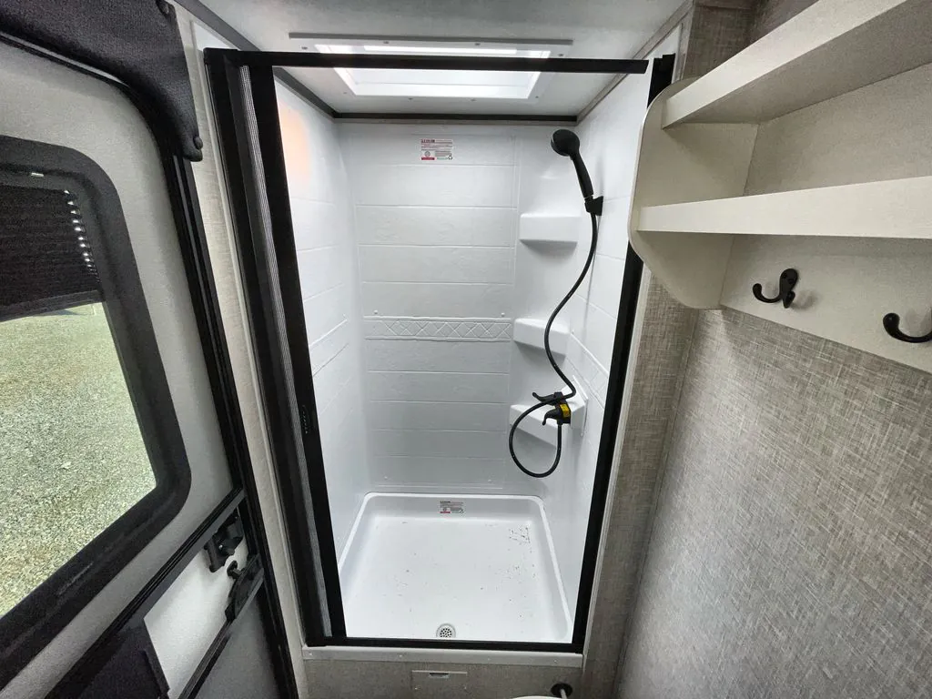 2027 Jayco Jay Feather 29BHB, Photos photo 18