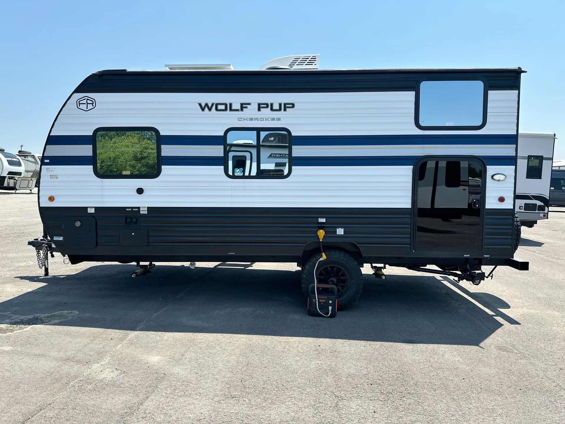 2027 Forest River Cherokee Wolf Pup 16FQW — backside