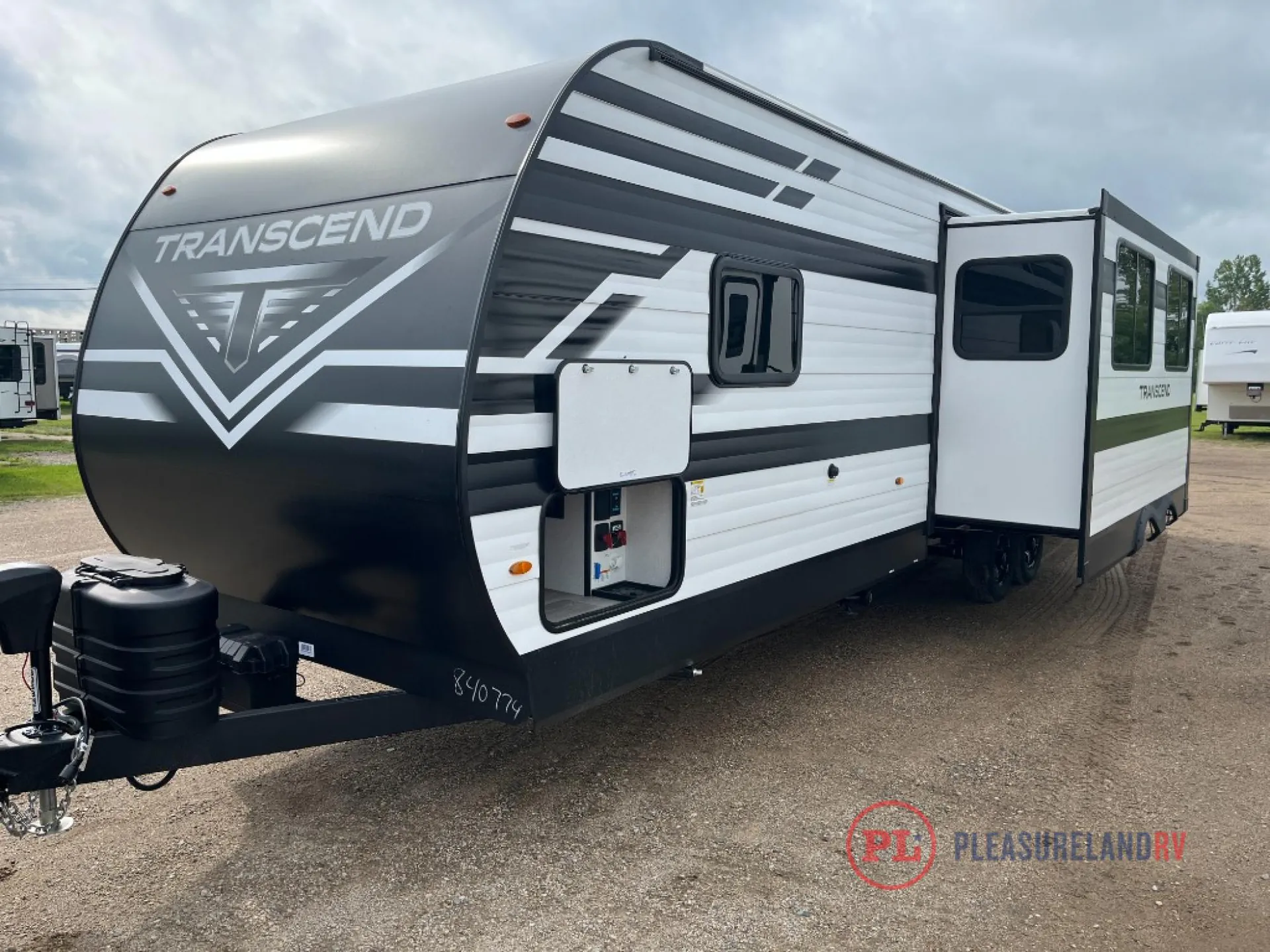 2026 Grand Design Transcend 305BHT - Photo 3