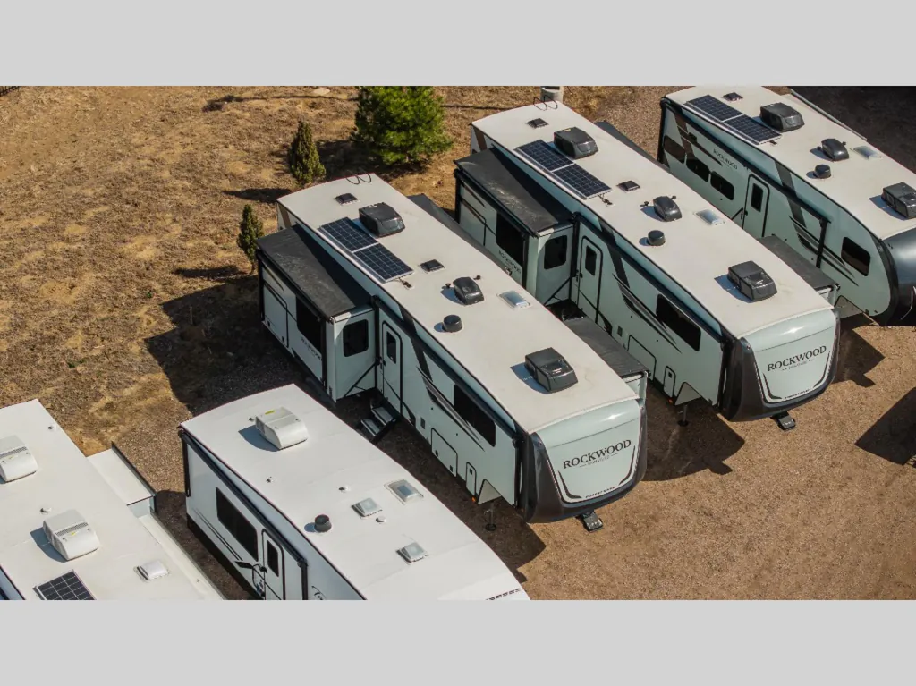 2026 Forest River Rockwood Signature R372RL, Photos photo 32
