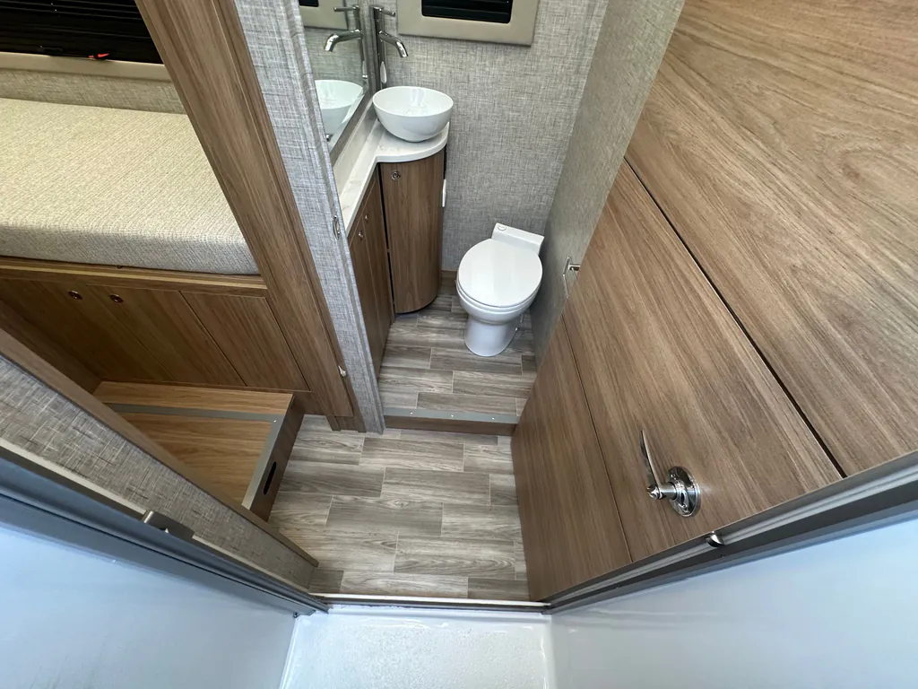 2026 Tiffin Wayfarer 25 XLW, Photos photo 62