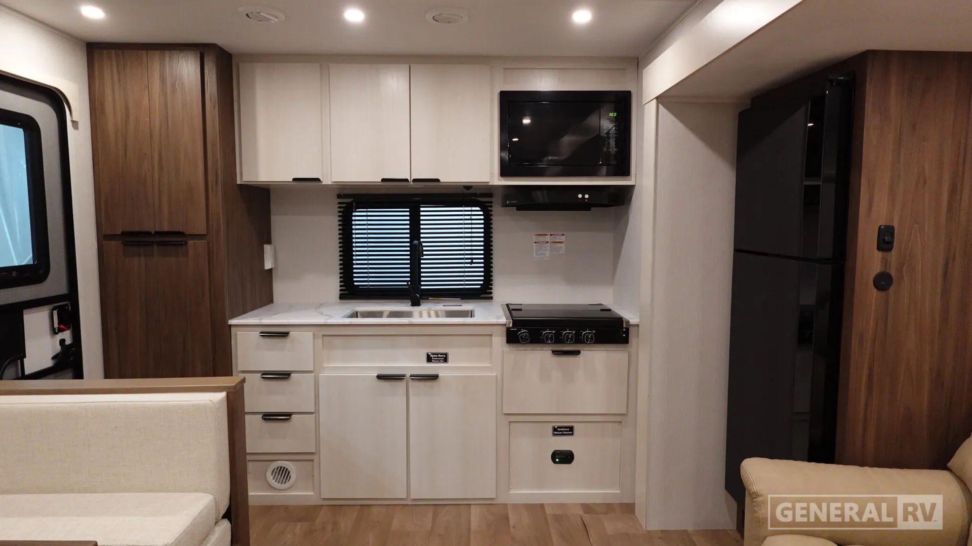2026 Winnebago Access 25RK - Photo 3