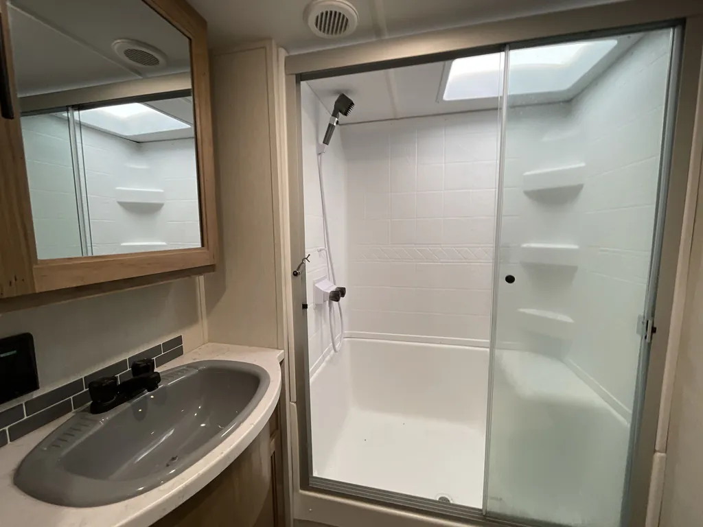 2023 Forest River Cherokee 306MM, Photos photo 13