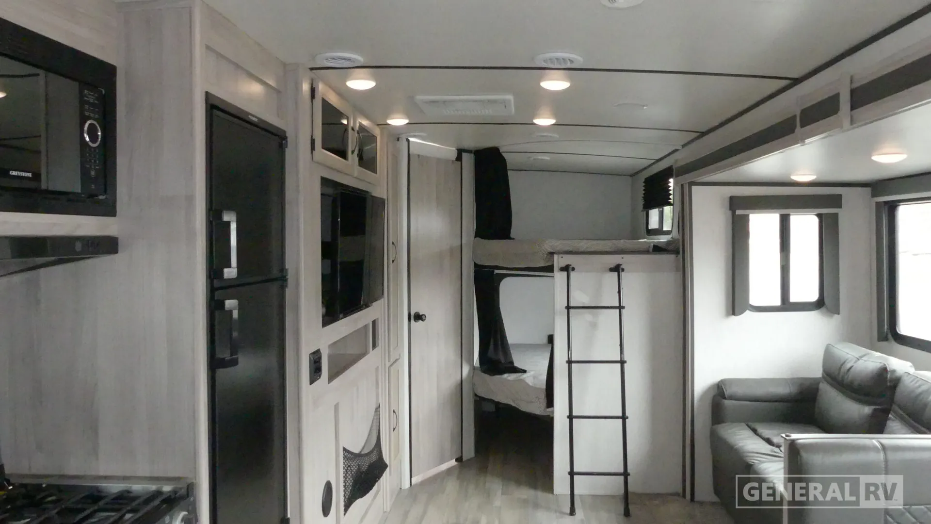 2021 Coachmen Spirit Ultra Lite 2963BH - Photo 3