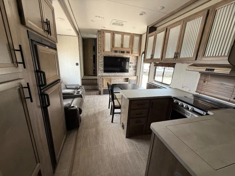 2019 Forest River RV Vengeance 345A13 - Photo 3