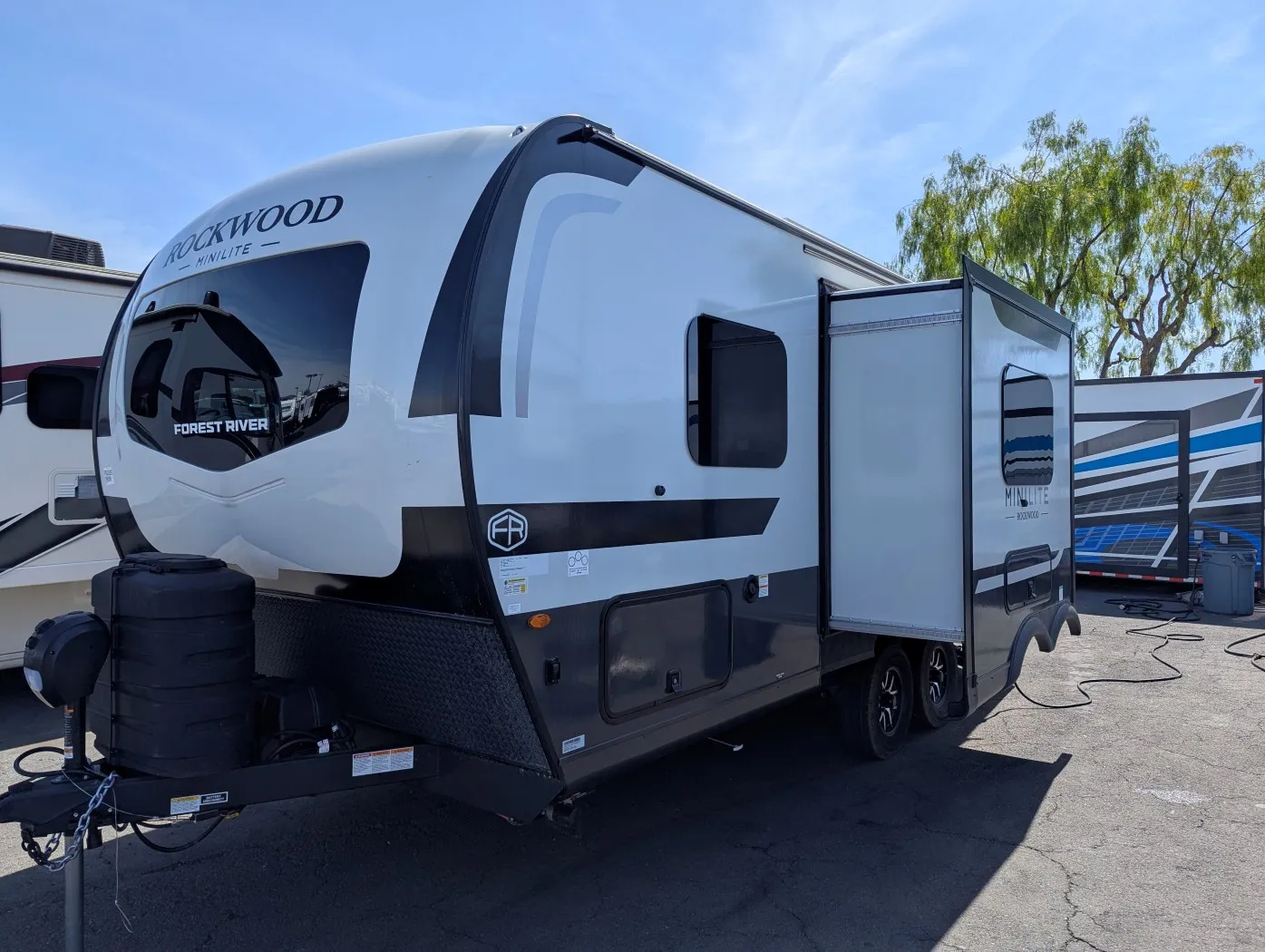 2026 Forest River Rockwood Mini Lite 2108RB - Photo 4