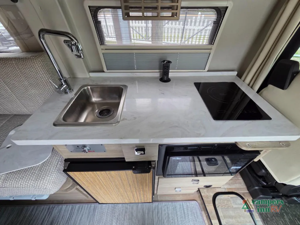 2022 Winnebago Travato 59KL, Photos photo 22