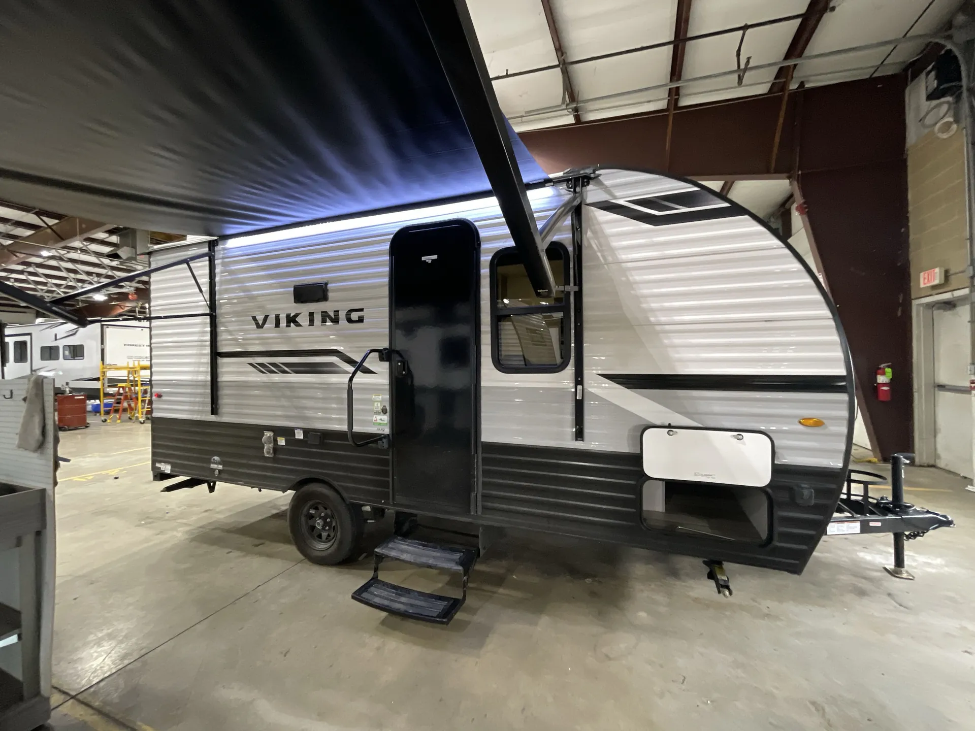 2025 Forest River Viking 18FQ - Photo 2
