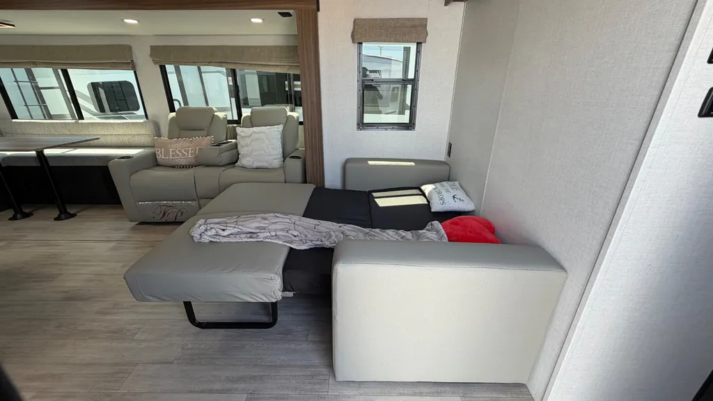 2026 Forest River Vibe 3400XL, Photos photo 29