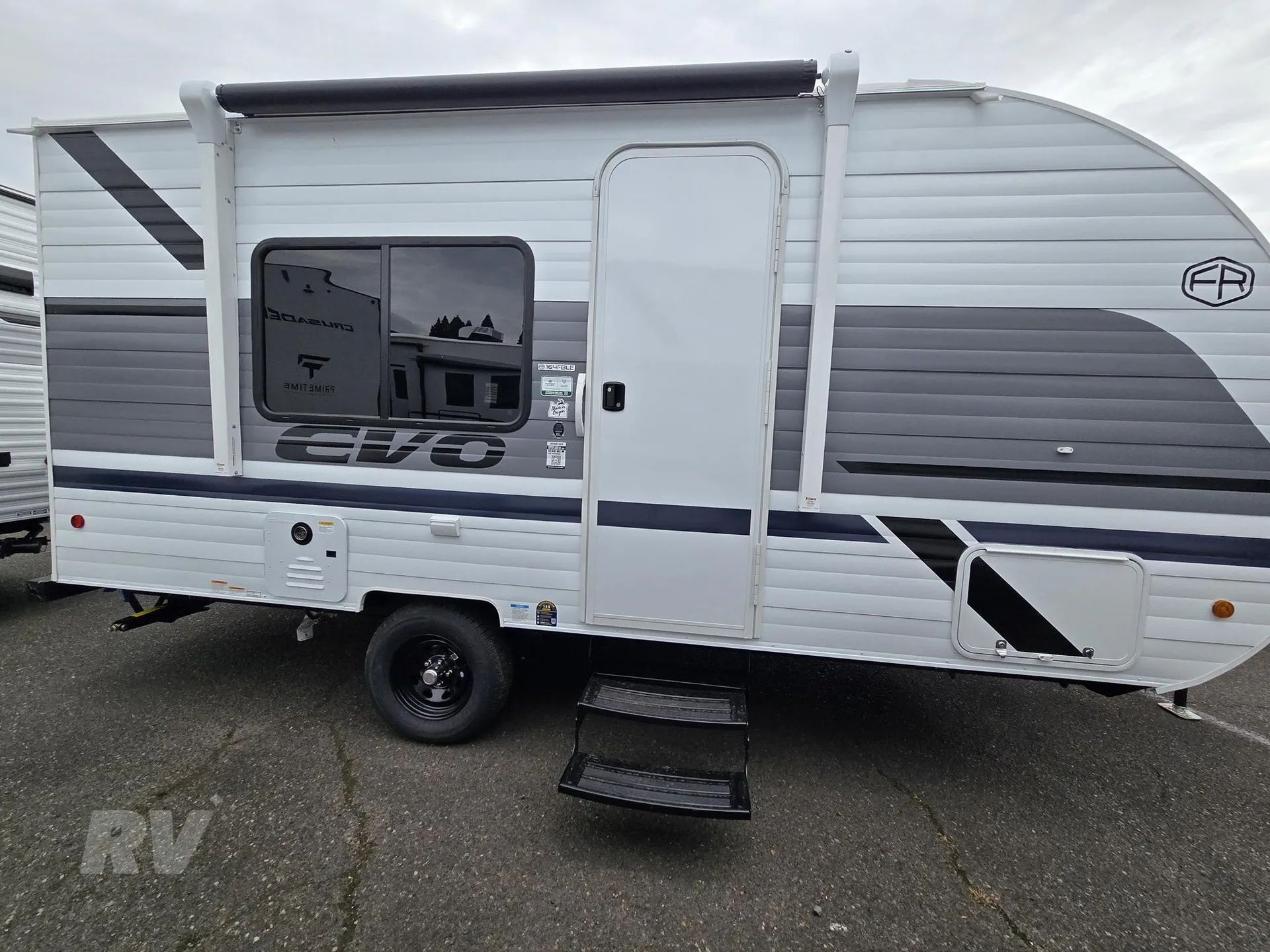 2027 Forest River EVO Select 164FBLE - Photo 3