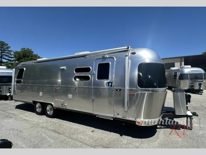 2026 Airstream Globetrotter 30RB - Photo 2
