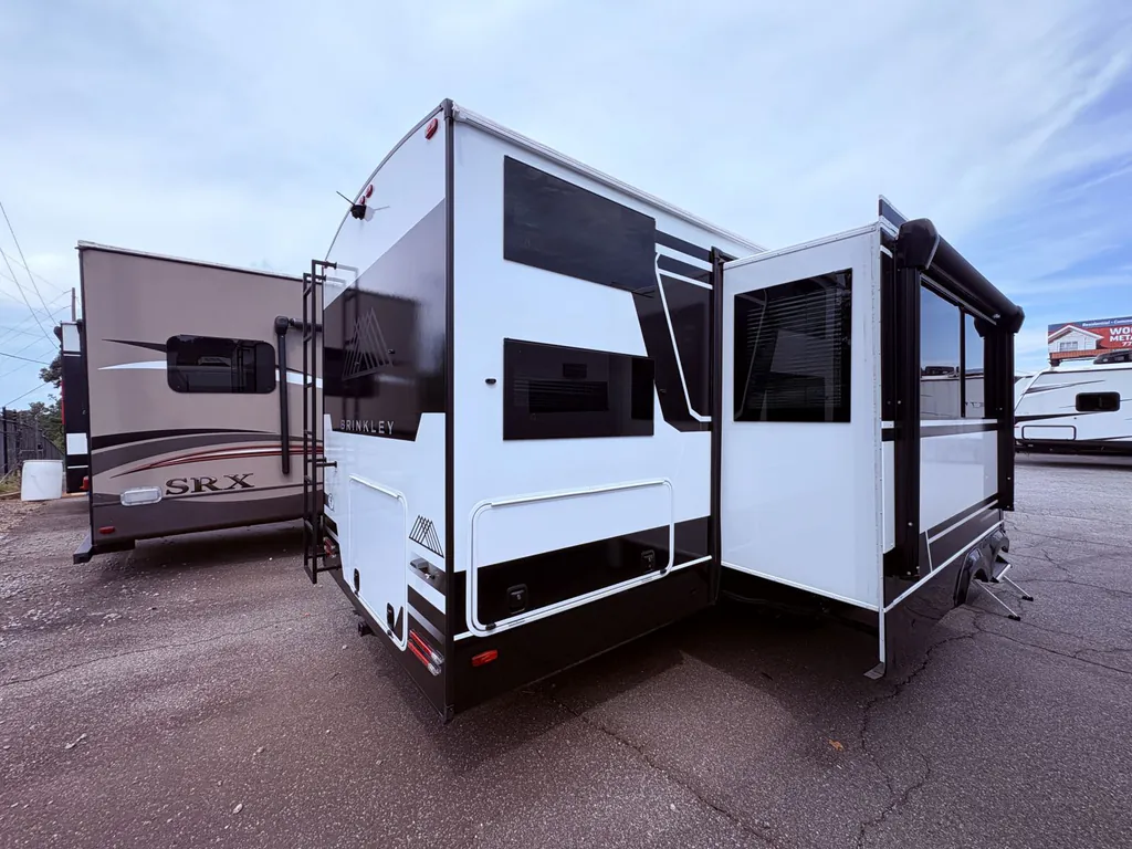 2025 Brinkley Model Z AIR 295, Photos photo 2