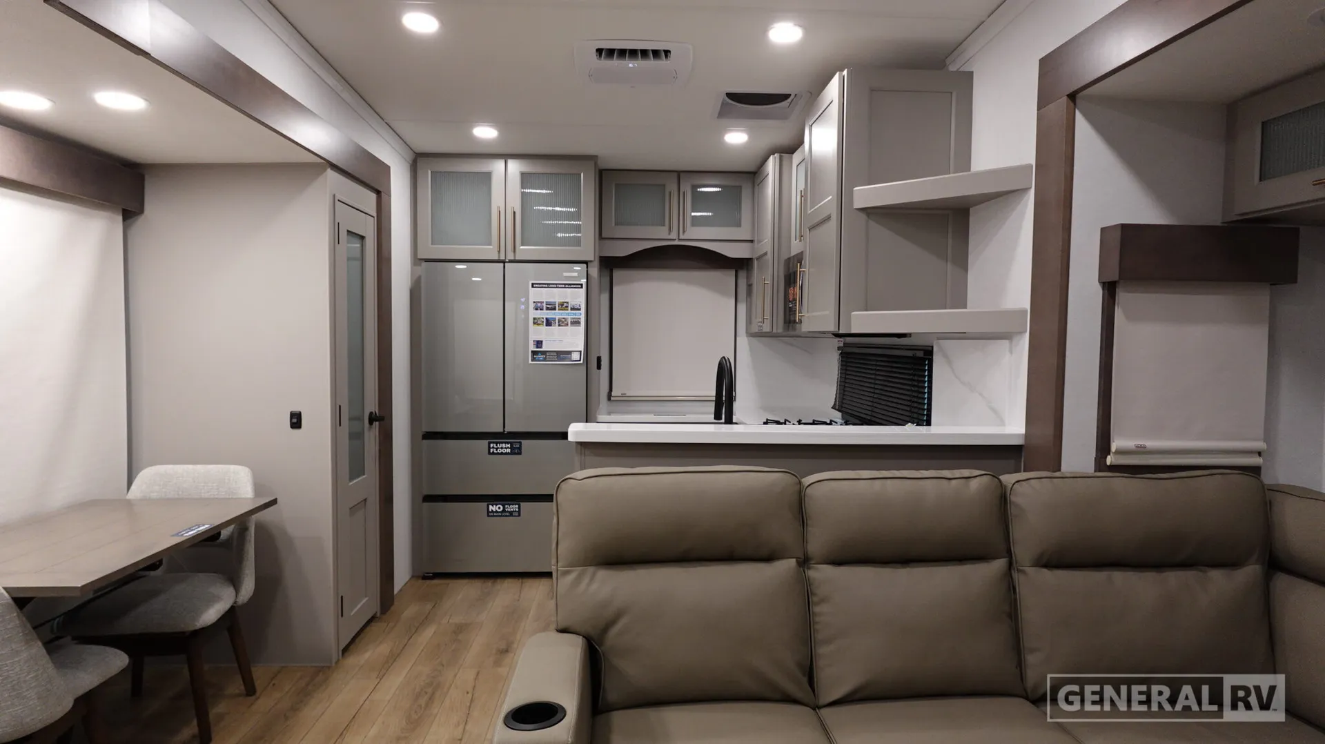 2026 Alliance RV Paradigm 382RK - Photo 3