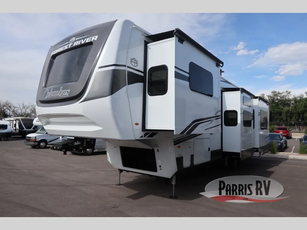 2025 Palomino Columbus 379MBL - Photo 4
