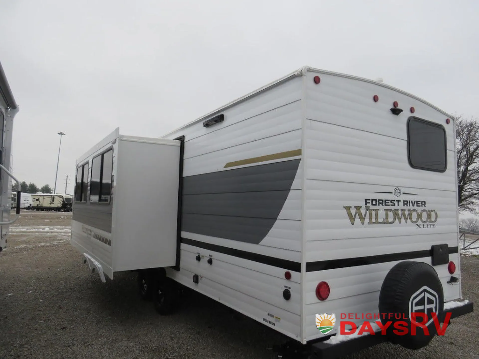 2026 Forest River Wildwood 26ICE — Photo 5