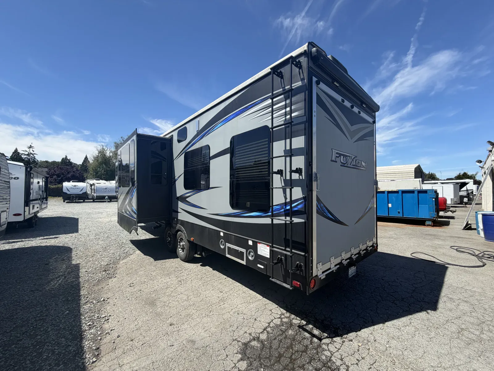 2017 Keystone Fuzion 385 - Photo 4