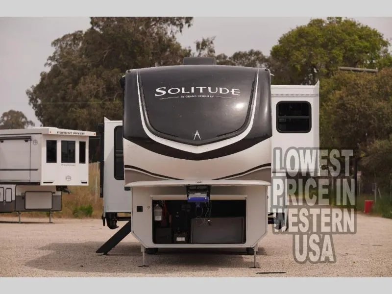 2025 Grand Design Solitude 370DV - Photo 2