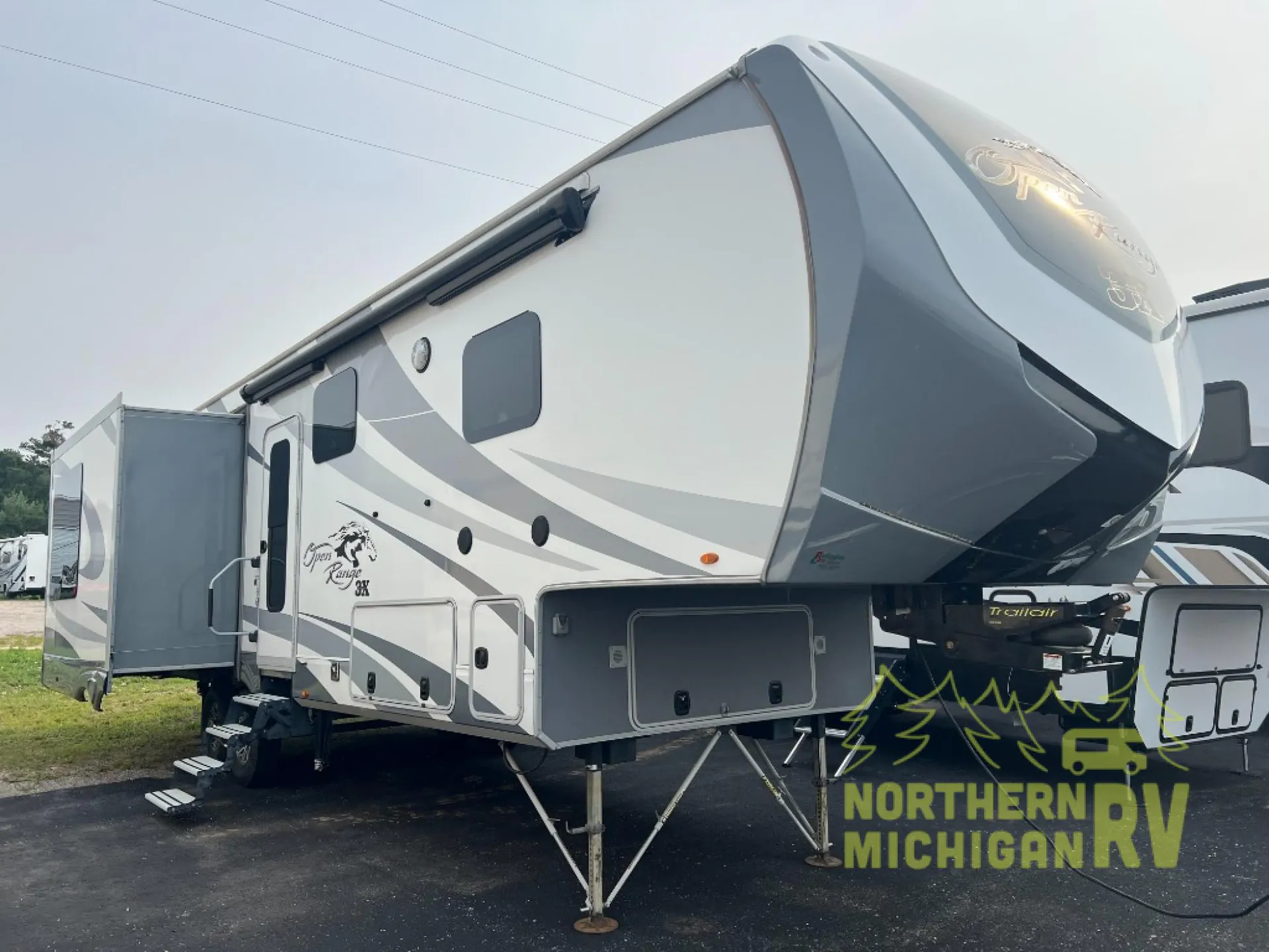 2017 Highland Ridge Open Range 349RLS - Photo 2