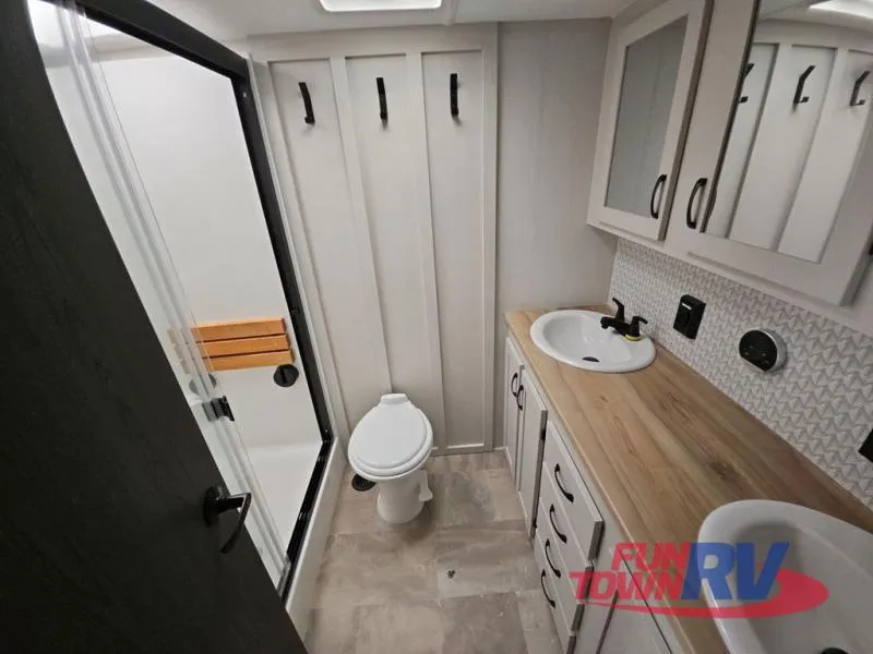 2026 Coachmen Brookstone 374RK - Photo 3