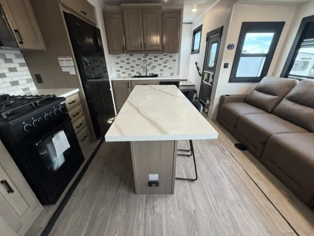 2027 Highland Ridge 3X 390TBS, Photos photo 30